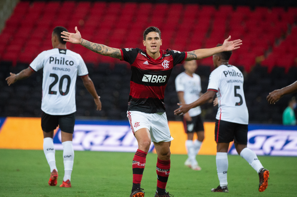 Pedro vive grande fase com a camisa do Flamengo e mais uma vez se mostrou importante para o time