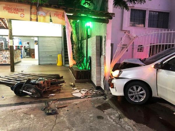 Acidente na Avenida Beira Rio, em Colatina 