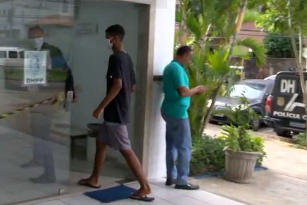 Jovem alega que queria dar 