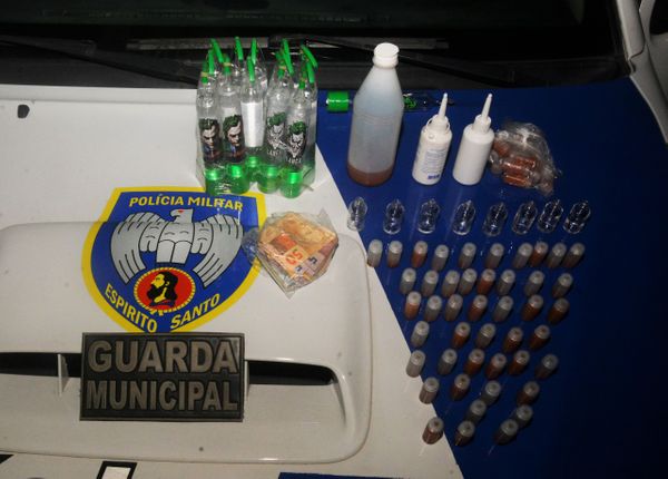 Polícia apreende cocaína e loló em festas clandestinas de Vila Velha