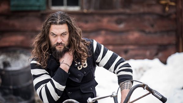 Momoa também disse que faz terapia para tentar ser um pai melhor.