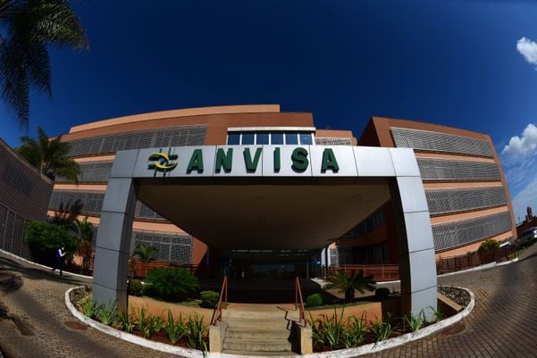 Anvisa autorizou a retomada de estudos de desenvolvimento da Coronavac