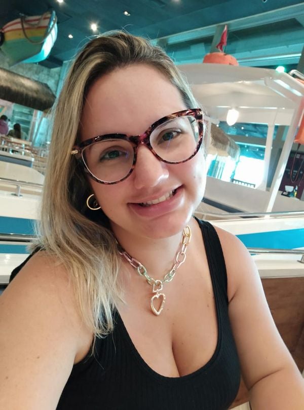 Aos 33 anos, Thaísa André Esteves é funcionária de um banco e estava afastada do trabalho presencial por causa da pandemia