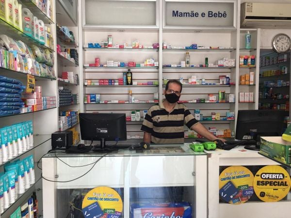 Genilson Pires é dono de farmácia em Jardim América