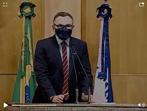 Majeski ficou assim, petrificado, ao ouvir palavrão vazado de conversa de Theodorico Ferraço
