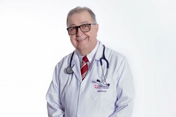 O cardiologista Dr. Luiz Bento participou da fundação do Instituto do Coração no Hospital Evangélico de Cachoeiro de Itapemirim