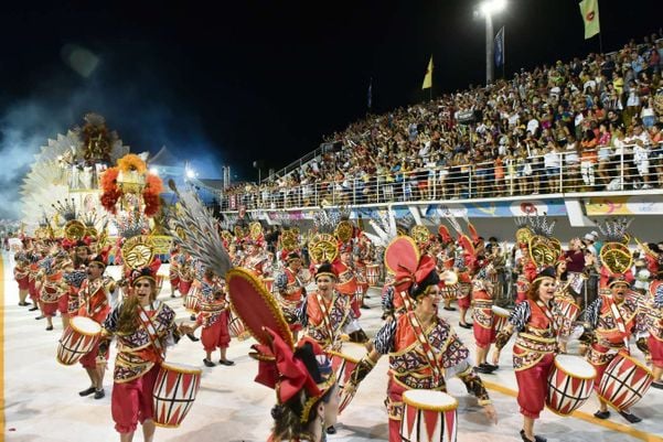 Carnaval de Vitória 2020: desfile da escola de samba Unidos de Jucutuquara, no Sambão do Povo