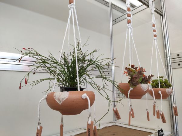 Produtos artesanais disponíveis na ArteSanto, feira de artesanato capixaba.  por Divulgação ArteSanto