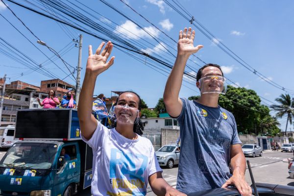 Mudar nome nas legendas das fotos