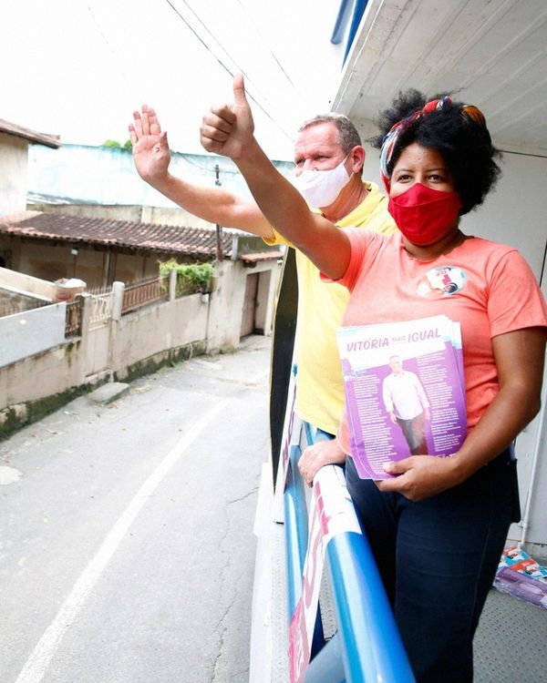 Mudar nome nas legendas das fotos
