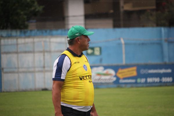 Técnico Gilberto Pereira vê evolução no time do Vitória