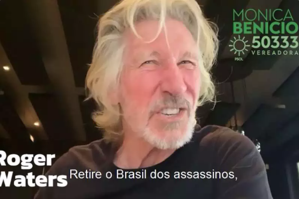 Roger Waters pediu voto para viúva de Marielle, Monica Benicio, num vídeo no Facebook 