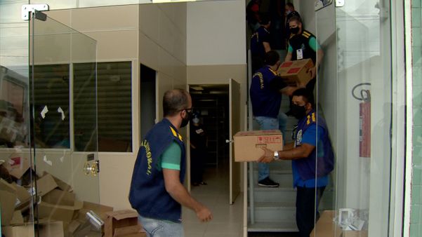 Transporte das urnas eletrônicas em cartório de Vitória, no ES por Fernando Estêvão/TV Gazeta
