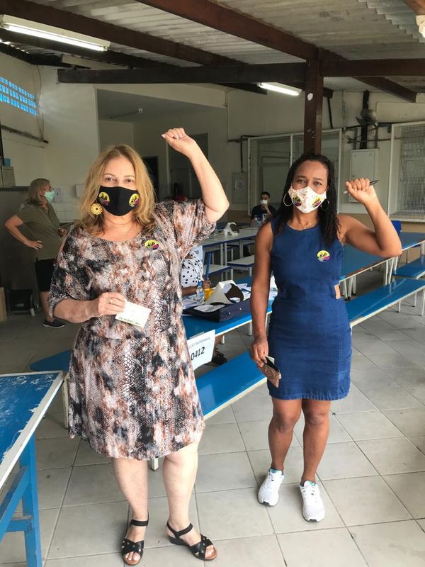 A candidata Mônica Alves (PSOL) votou por volta de 11h50, em Vila Velha por Divulgação | Gabriel Alves