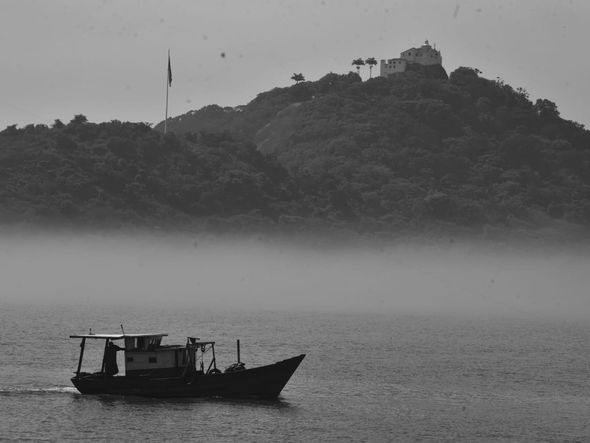 Neblina surpreende os moradores da Grande Vitória por Ricardo Medeiros