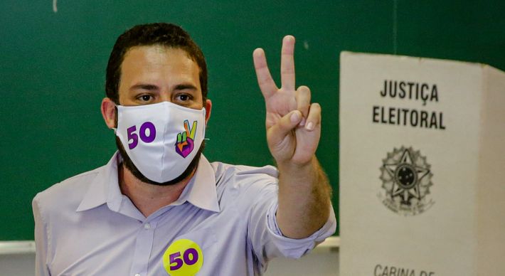 'Apesar dos sintomas, Boulos segue em bom estado de saúde e seguirá sob observação médica', diz nota enviada à imprensa