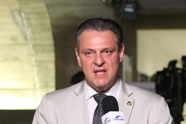 O atual senador interino Carlos Fávaro (PSD) venceu a disputa com 25,97% dos votos válidos