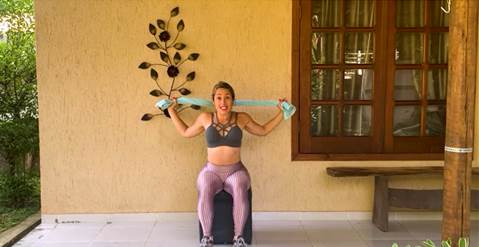 60+ : atividades para se fazer em casa e garantir saúde e disposição  