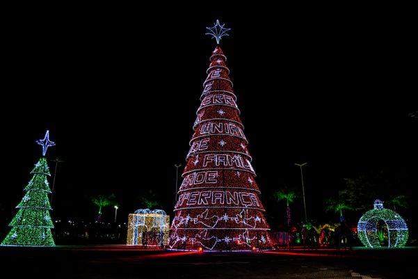 Decoração de Natal do Parque da Cidade, na Serra
