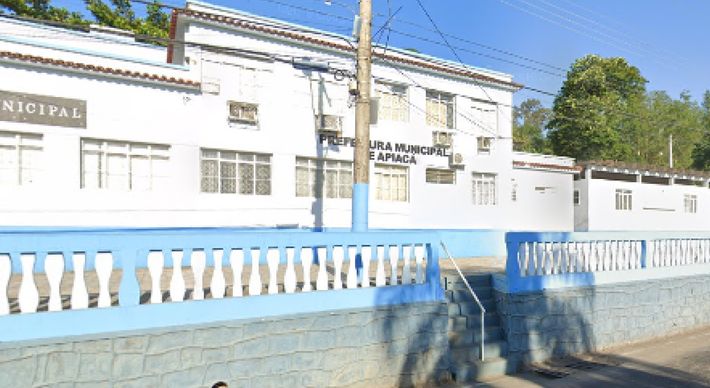 Medida foi tomada pelo prefeito Fabrício Gomes Thebaldi depois que cinco servidores testaram positivo para o novo coronavírus. Prédio passou por desinfecção