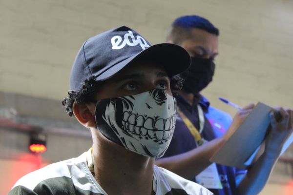 Jovens disputam e buscam o título da E-Taça EDP das Comunidades por Alberto Borém