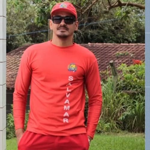A Prefeitura de Vila Velha afirmou que o corpo foi encontrado na noite desta segunda (23) por pessoas que estavam na praia. Familiares confirmaram que era Max de Jesus Oliveira