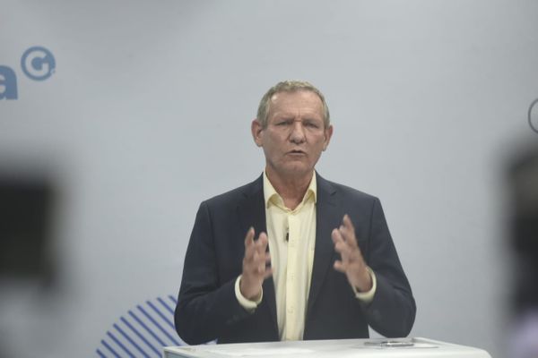 Debate entre os candidatos a prefeito de Vitória por Vitor Jubini