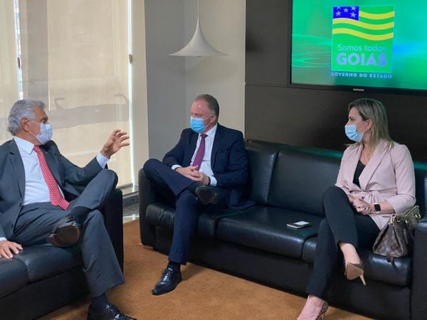 Governador Renato Casagrande e a presidente da Findes, Cris Samorini, se reúnem com o governador de Goiás. Ronaldo Caiado