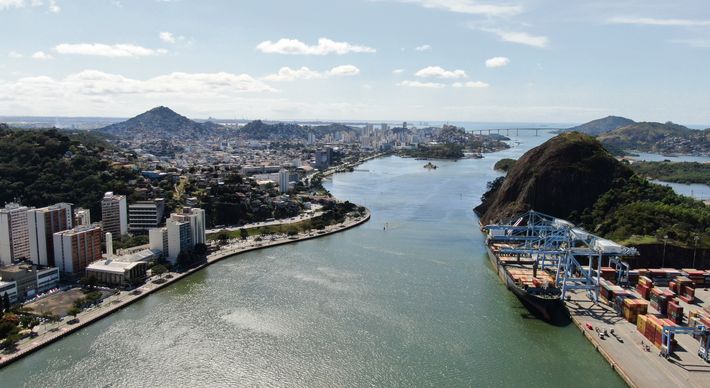 Sem perspectiva de quando se verá livre da pandemia, a gestão de Renato Casagrande mantém o enfrentamento direto ao novo coronavírus no foco, ao mesmo tempo em que planeja a recomposição do ambiente econômico
