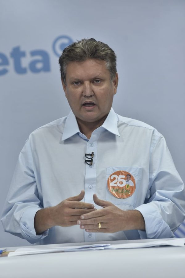 Euclério Sampaio (DEM) durante debate entre candidatos à Prefeitura de Cariacica, realizado por A Gazeta e CBN Vitória por Ricardo Medeiros