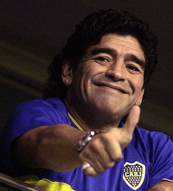 Maradona com camisa do Boca Juniors, seu time do coração