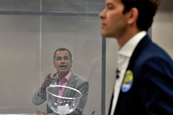 Arnaldinho Borgo e Max Filho durante debate promovido por A Gazeta