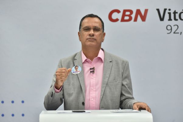 Max Filho durante debate promovido por A Gazeta para o segundo turno de Vila Velha por Fernando Madeira