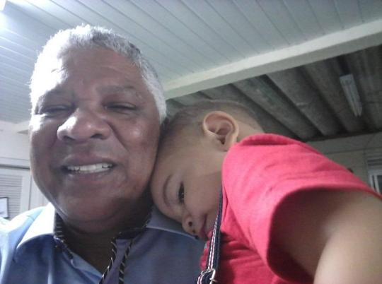 Eric com o neto Davi Vieira Rangel, de 5 anos
