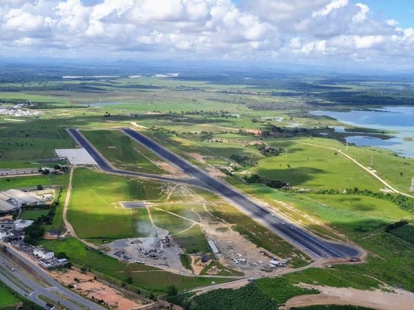 Nova pista do Aeroporto de Linhares está quase pronta