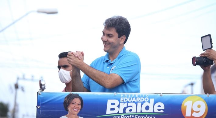 Houve ainda 5% de intenções de votos em branco e nulos e 2% que não souberam ou não responderam