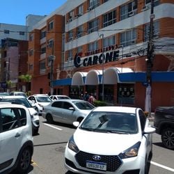 Motoristas devem ficar atentos a papel colado nos vidros dos carros; administração informa que as infrações emitidas pelas Guarda Municipal são enviadas para a residência do condutor