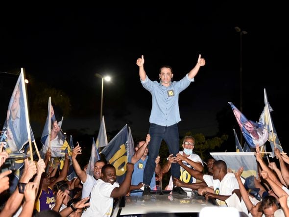 Delegado Pazolini (Republicanos) é eleito prefeito de Vitória. por Vitor Jubini