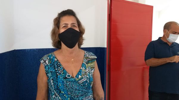 Catarina Coelho, 77 anos. Disse que veio no horário preferencial em Vitória e foi tranquilo. 