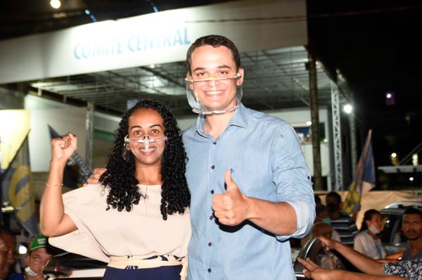 Delegado Pazolini comora eleição para prefeitura de Vitória em seu comitê de campanha em Jardim da Penha por Vitor Jubini