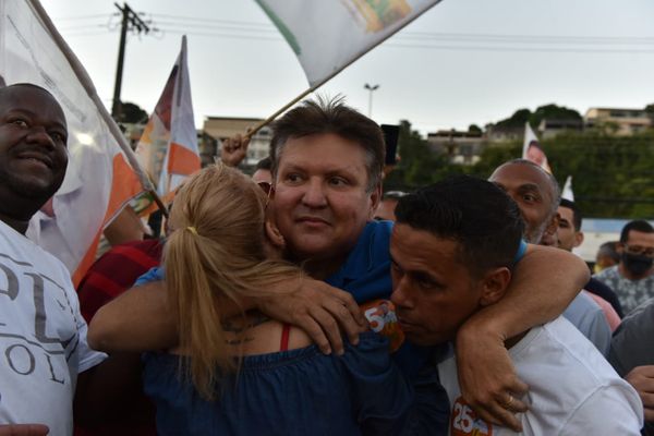 Euclério Sampaio (DEM) comemorou eleição com apoiadores em Cariacica por Fernando Madeira