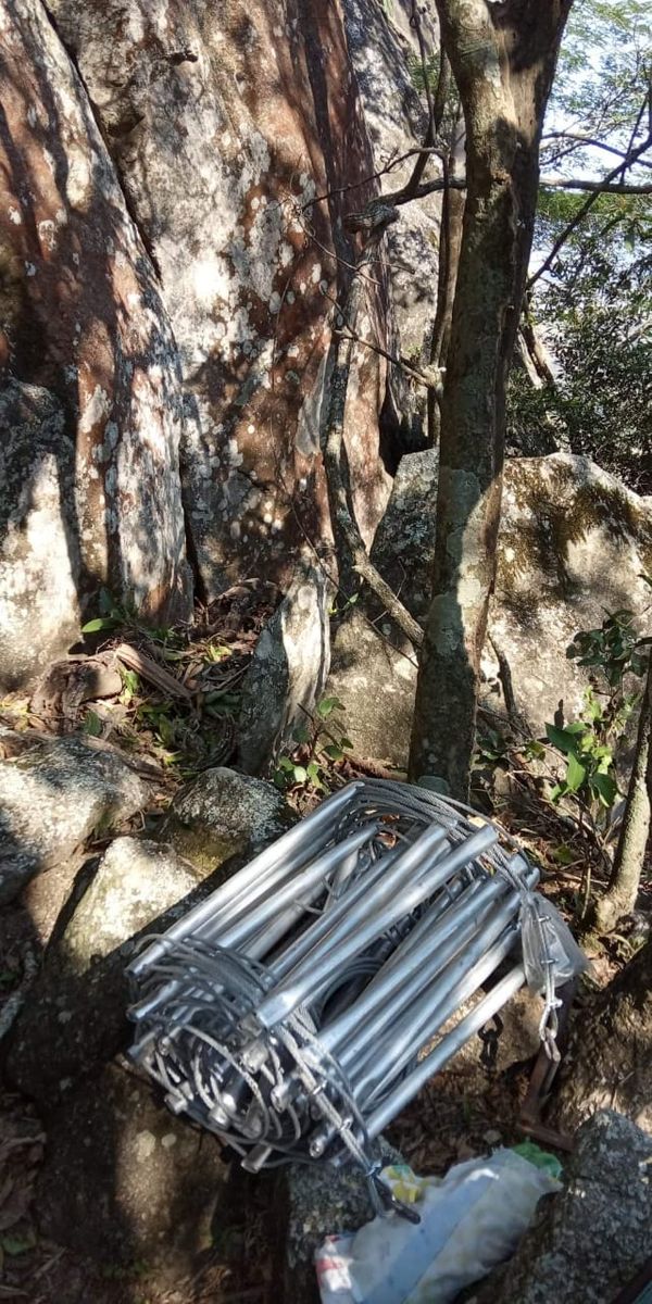 Cachoeirense coloca refletor no topo do Pico do Itabira e chama atenção da cidade toda por Ezequiel Vieira
