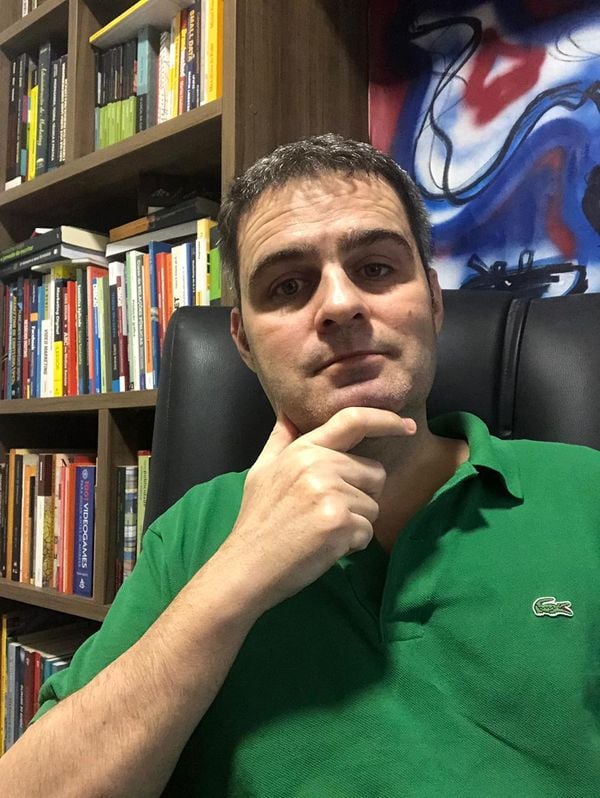 Cláudio Rabelo, professor da Ufes