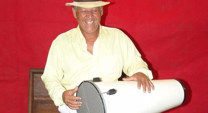 Um dos fundadores da escola de samba Chegou o Que Faltava e membro da Unidos de Jucutuquara, Sebastião Costa Pereira morreu de Covid-19 nesta terça-feira (1) em Vitória