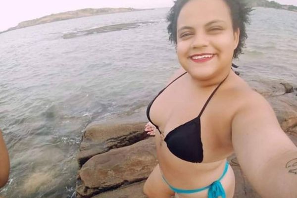 O corpo de Gabriela Freitas foi encontrado em área de mata no bairro Camurugi, em Guarapari