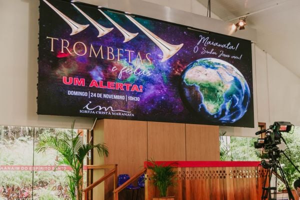 Grande culto com o tema “Trombetas e Festas, um Alerta!”
