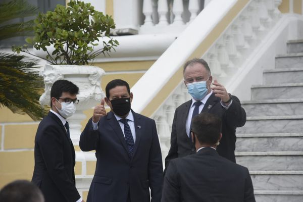 O governador Renato Casagrande recebe o vice-presidente Hamilton  Mourão no Palácio Anchieta - 02/12/2020 por Vitor Jubini