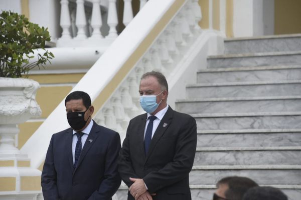 O governador Renato Casagrande recebe o vice-presidente Hamilton  Mourão no Palácio Anchieta - 02/12/2020 por Vitor Jubini