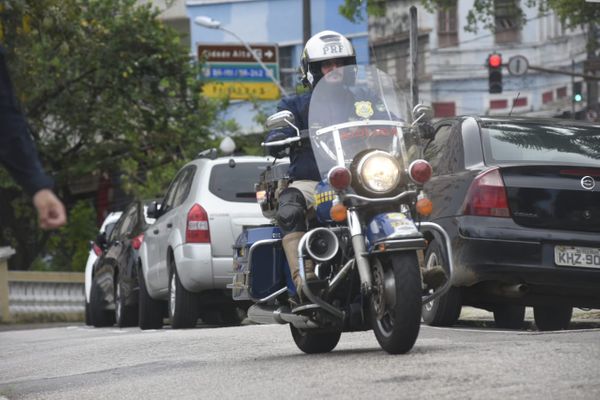 O governador Renato Casagrande recebe o vice-presidente Hamilton  Mourão no Palácio Anchieta - 02/12/2020 por Vitor Jubini