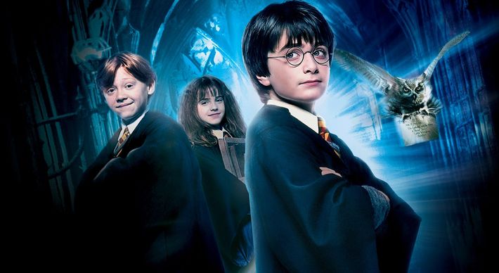 'A Pedra Filosofal', de J.K. Rowling, será lançado nesta sexta, 4; ator fará a narração de todos os volumes